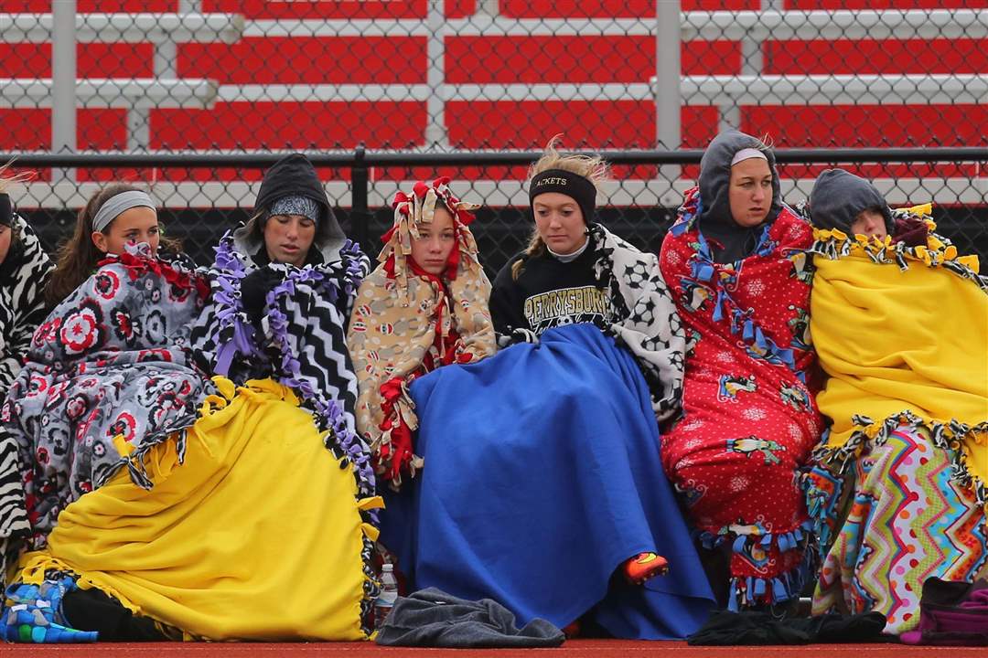 SPT-RegionalSoccer2p-bench