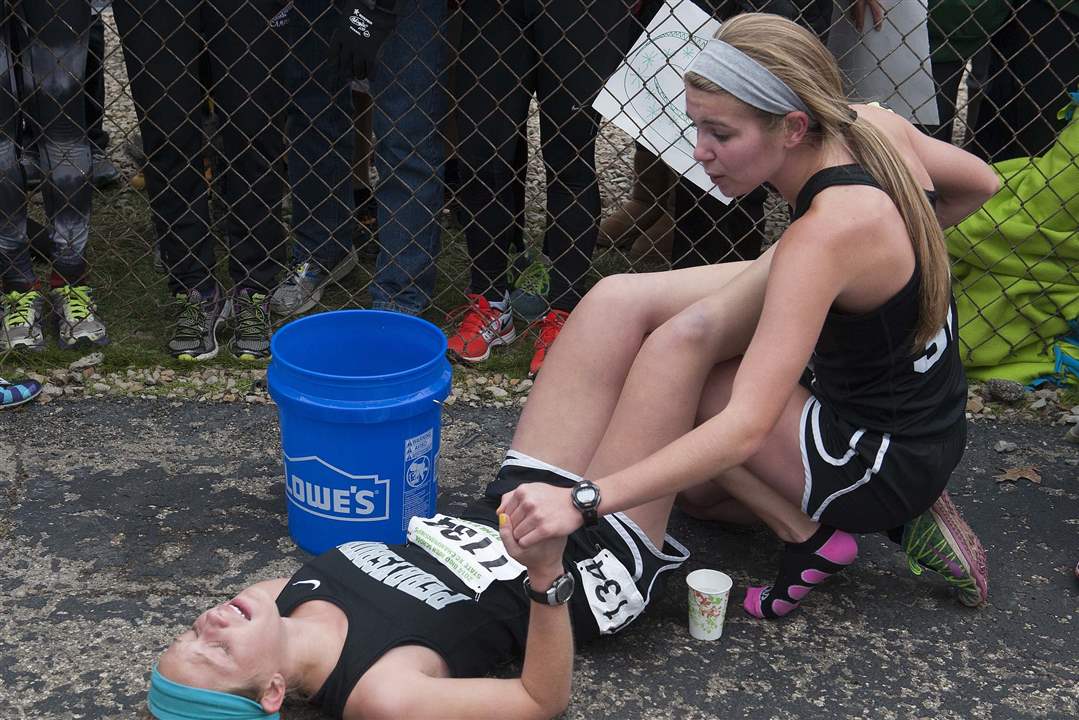 STATE-H-S-CROSS-COUNTRY-Katie-Menke