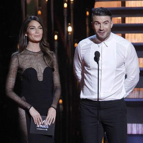 2014-CMA-Awards-Show-23