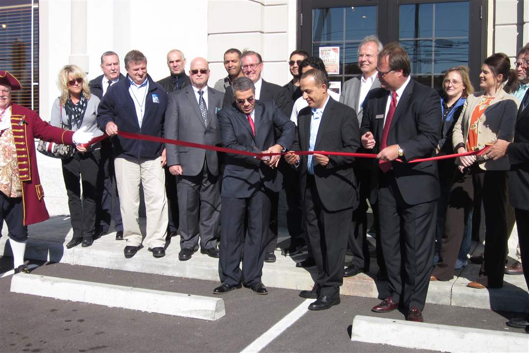 Joe-Saadeh-Muna-Market