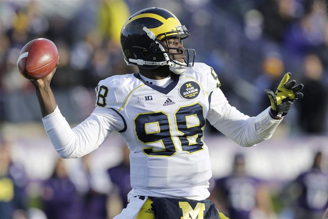 Michigan-Northwestern-Football-Devin-Gardner