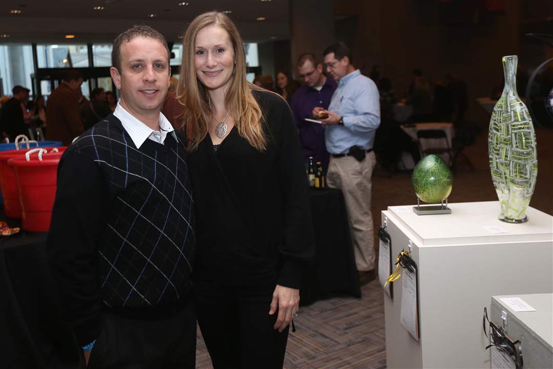 SOC-hotglass22p-Jeremy-and-Sarah-Levy