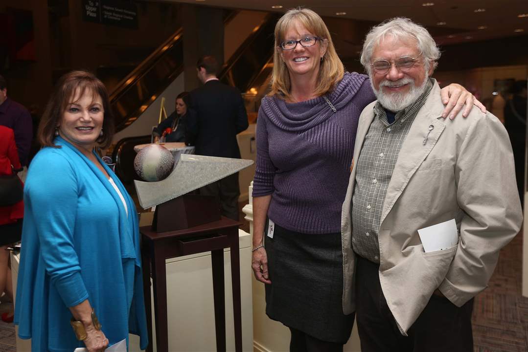 SOC-hotglass22p-Diane-Phillips