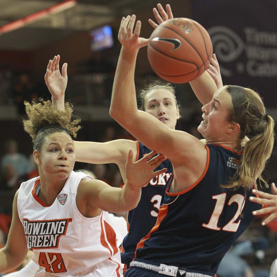 SPT-BGwomen15p-Claire-DeBoer