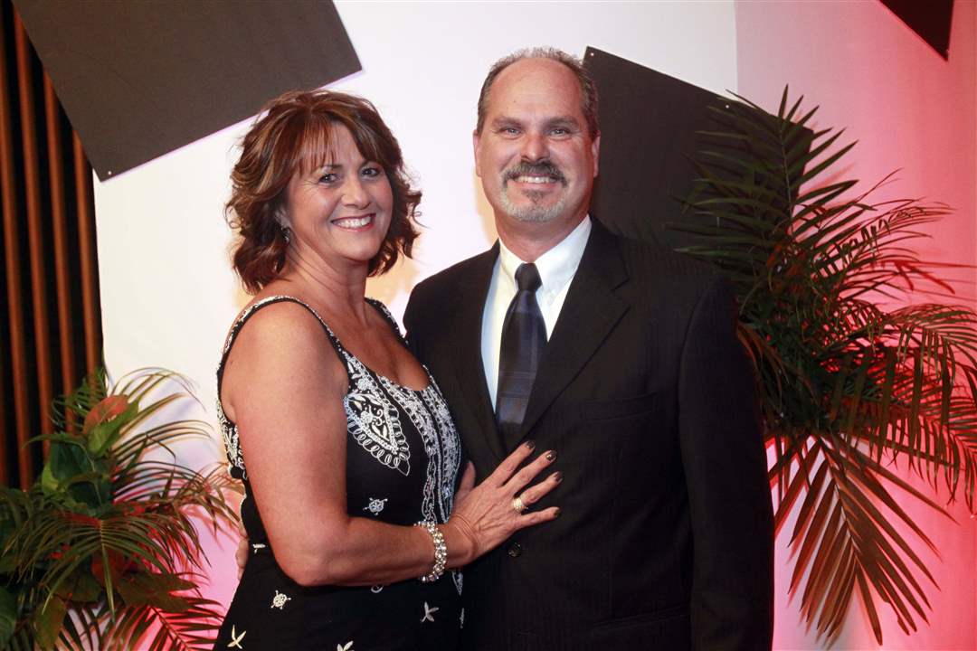 SOC-heartgala25p-Julie-Skilliter-and-Bill-Skilliter