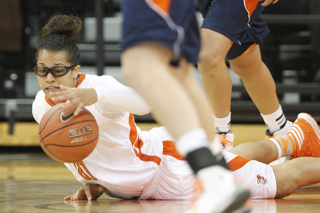 SPT-BGwomen15p-Donovan