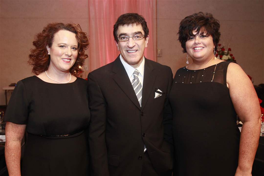 SOC-heartgala25p-Amy-Thacker