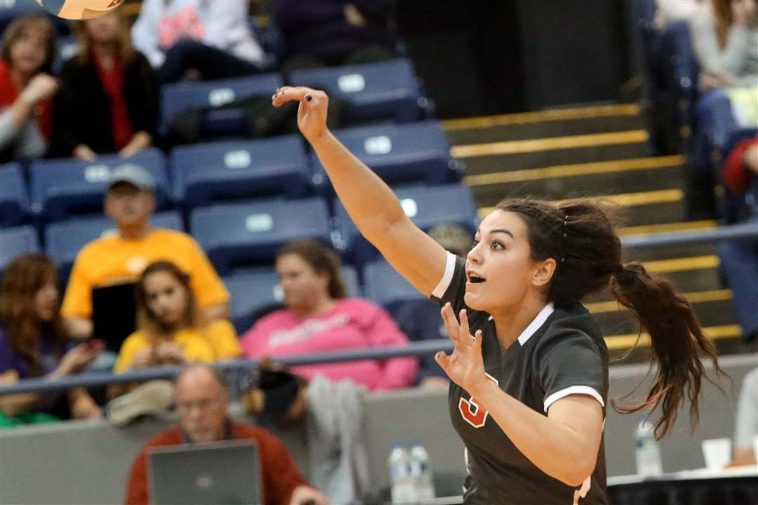 SPT-bedfordvolley21p-spike-1