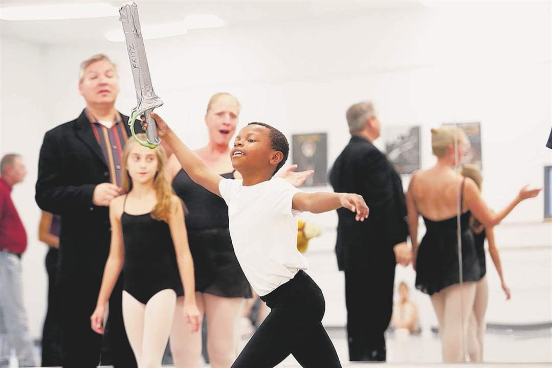 FEA-NUTCRACKER-Evan-Zorovich-Long