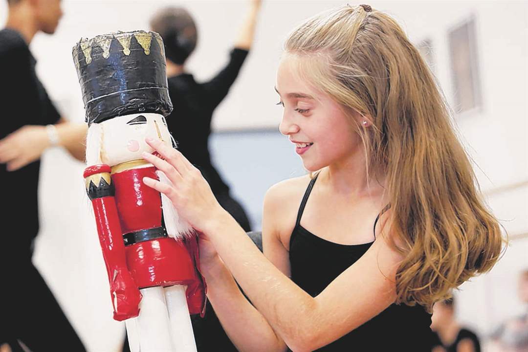 FEA-NUTCRACKER-Emma-Hennessey