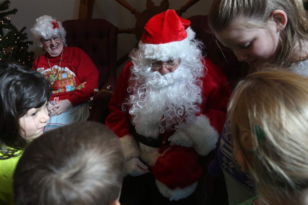 santa30p-Santa-Claus-Sam-Snyder