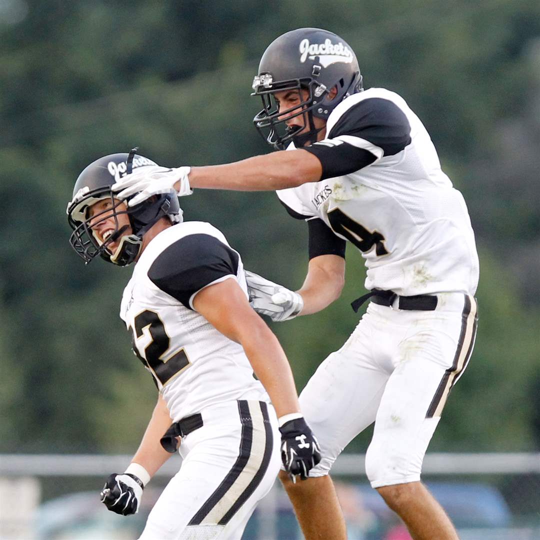 perrysburgclay06pPerrysburg-s-Evan-Conley-right-cel