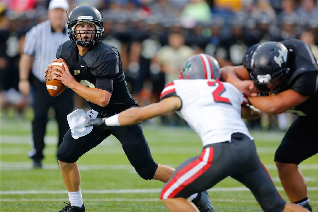 SPT-PerrysburgCC6pPerrysburg-High-School-player-Gus