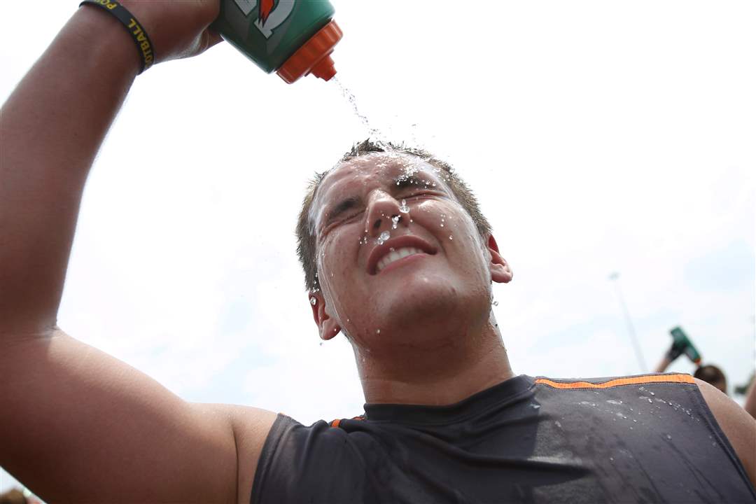 SPT-PerrysburgFoot2pPerrysburg-high-school-defensive-tackle