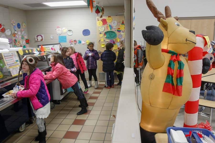 WEB-WebSylCAFETERIA18p-children-maplewood