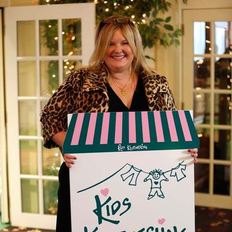 SOC-holly09p-Tania-Snyder