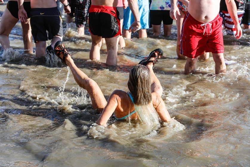 CTY-plunge02p-woman-down