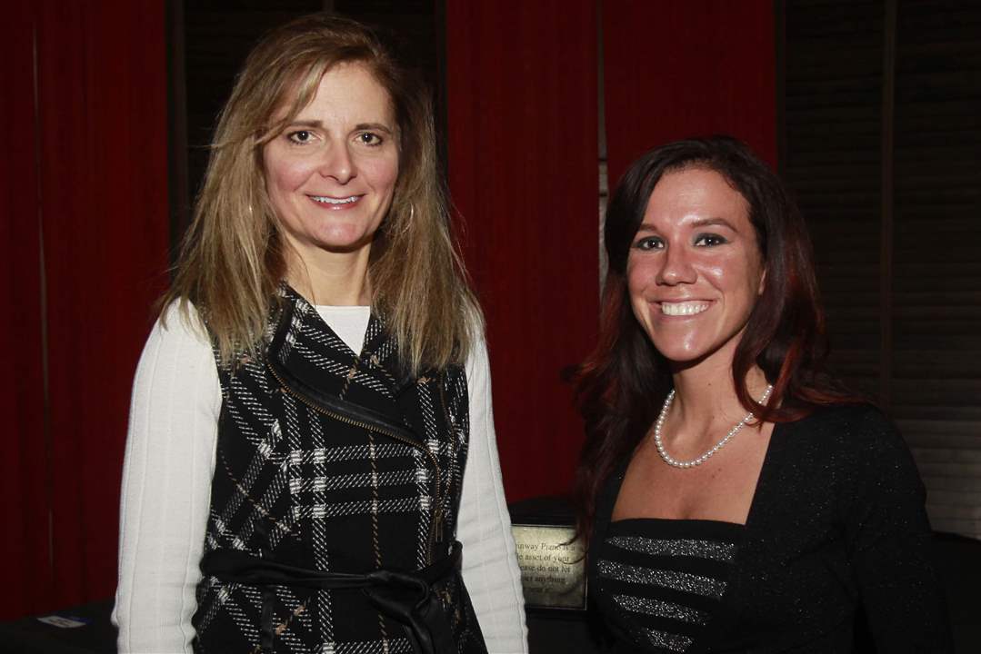 SOC-juniorleague09p-Alice-Momenee