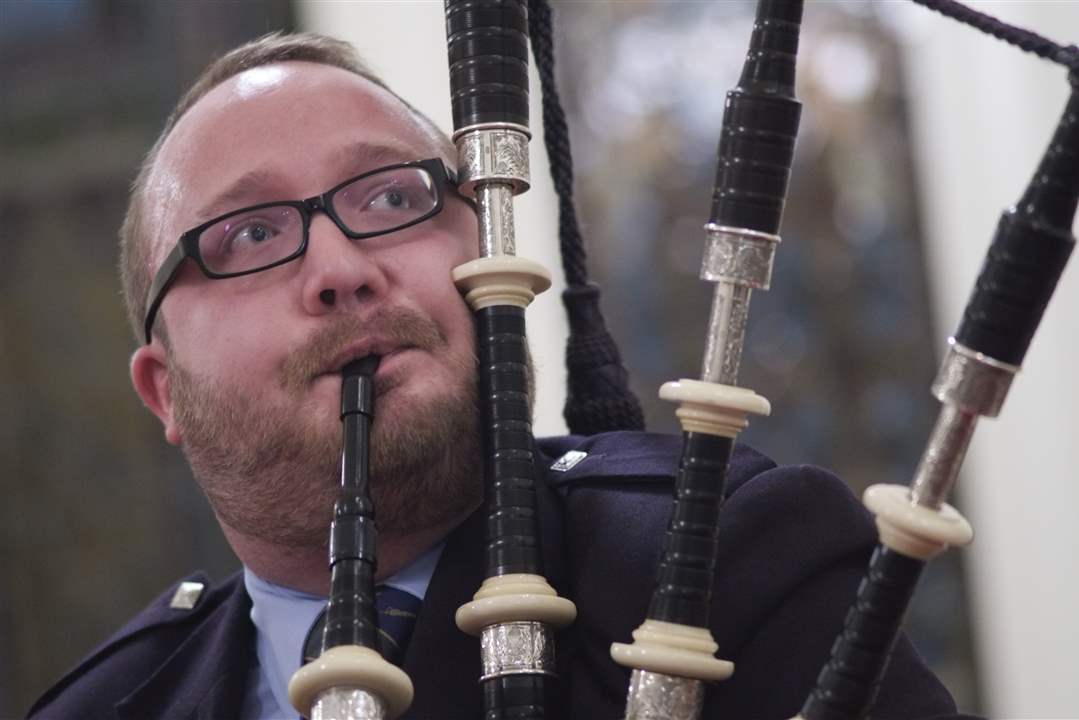 Bagpipe concert The Blade