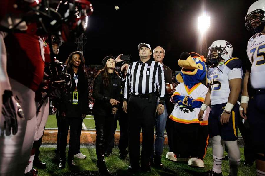 IN PICTURES UT wins GoDaddy Bowl The Blade