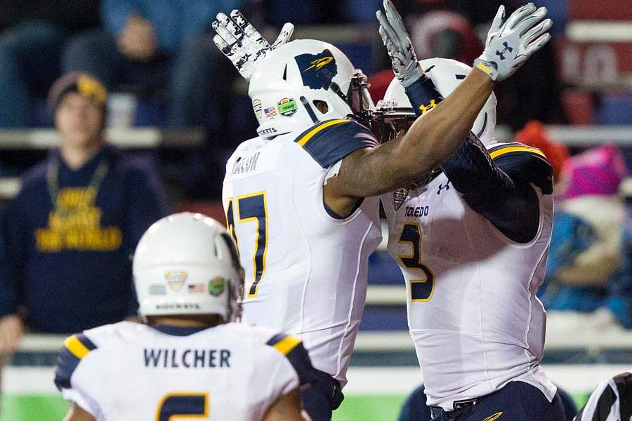 IN PICTURES UT wins GoDaddy Bowl The Blade