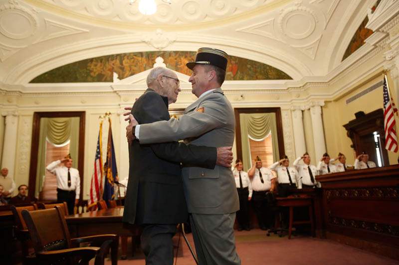 CTY-honor06p-6