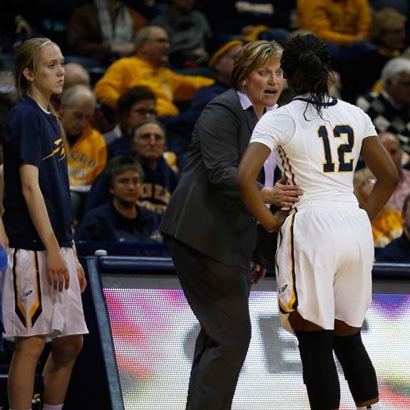 SPT-UTwbball15p-cullop-and-monakana