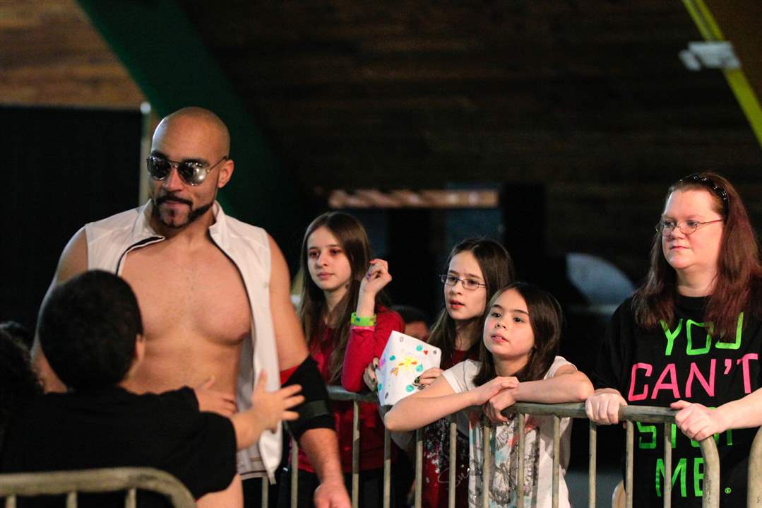 MAG-wrestling-The-Righteous-Maker