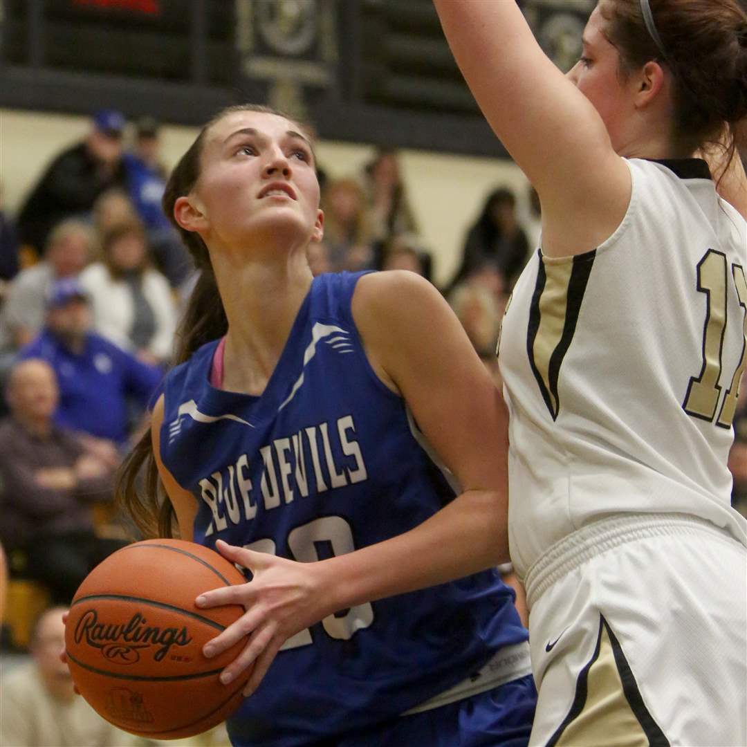 pbg-bball30-Erica-Myers