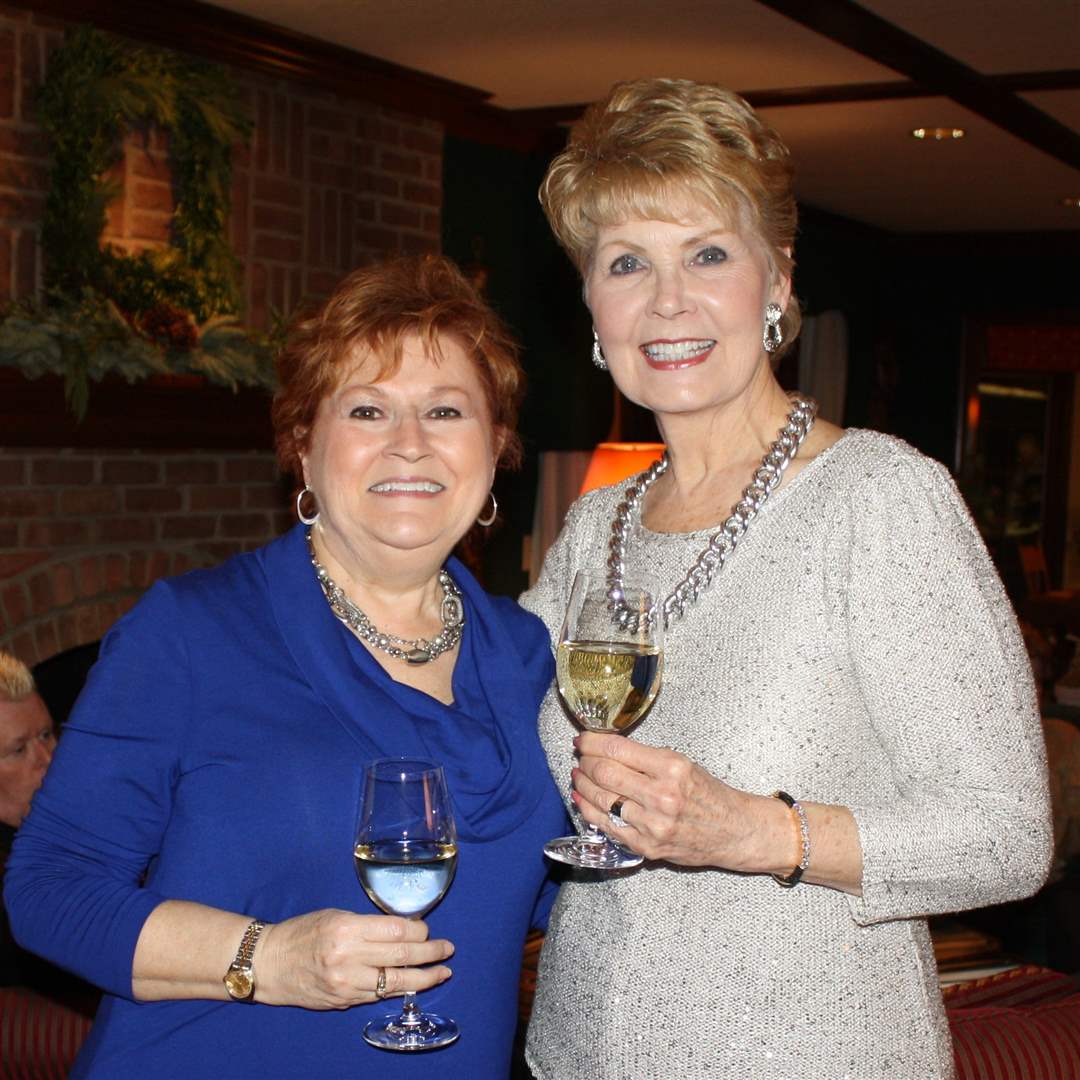 Sharon-Sordyl-left-and-Barbara-Baumgartner