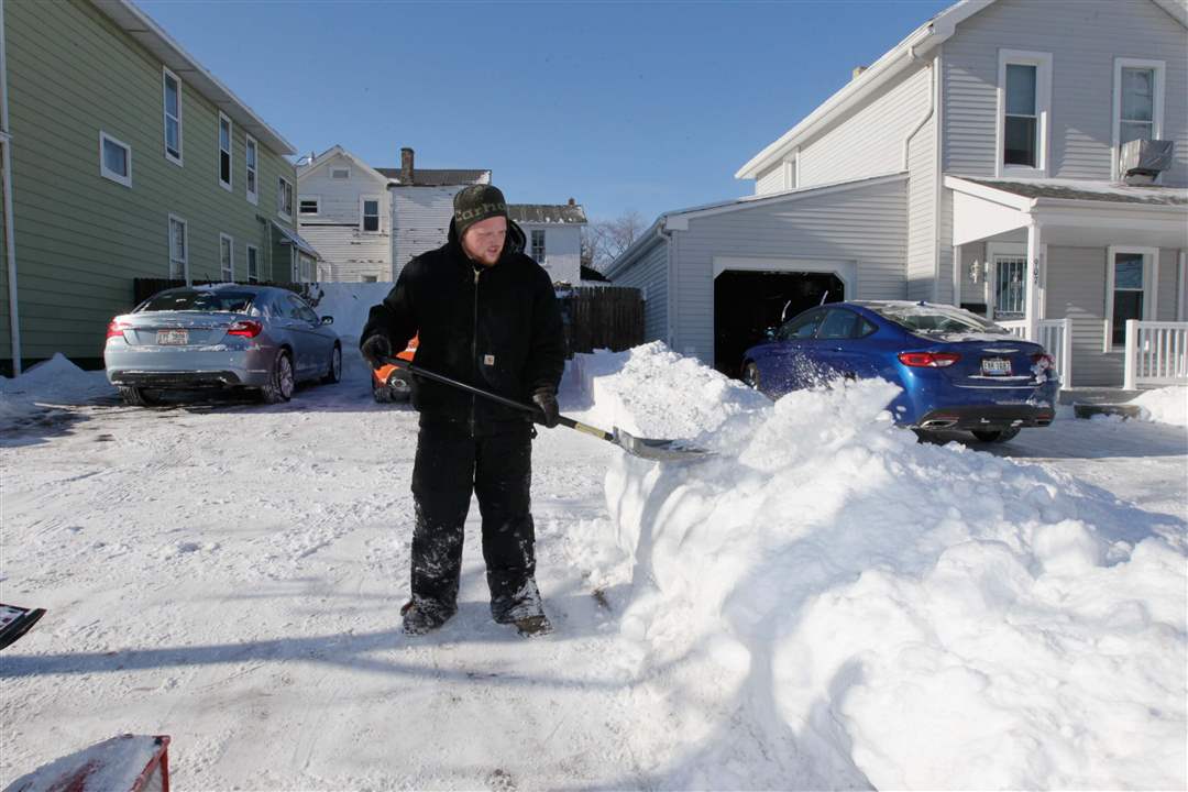 CTY-snow02p-Mark-Lawson