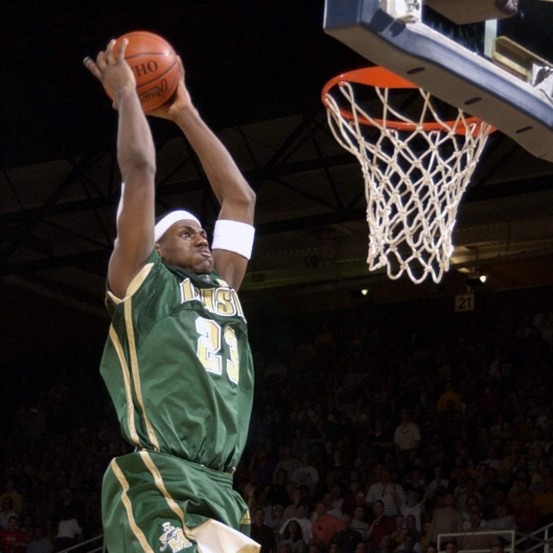 SPT-LEBRON16-031503-A