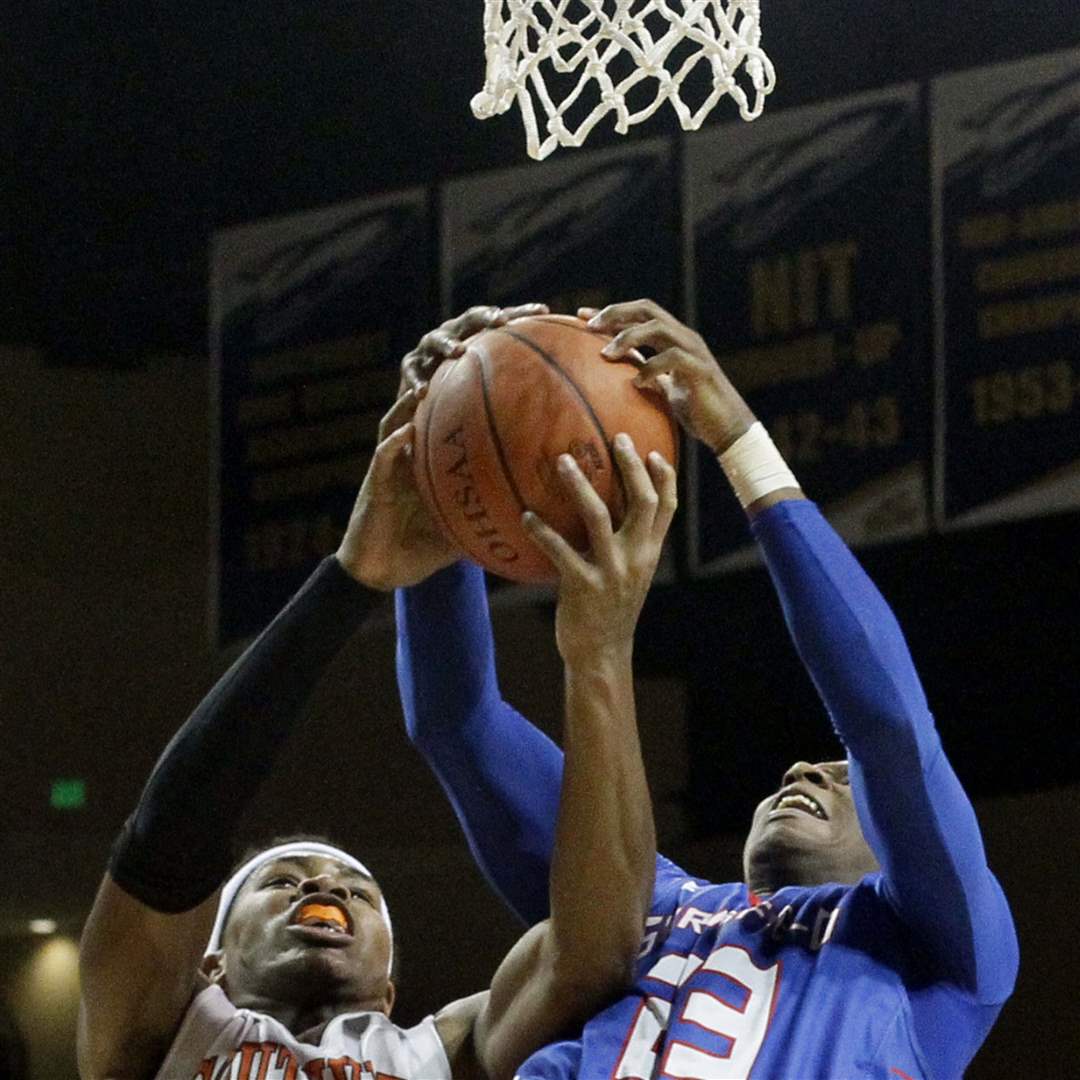 DivIboysDistricts13p-rebound