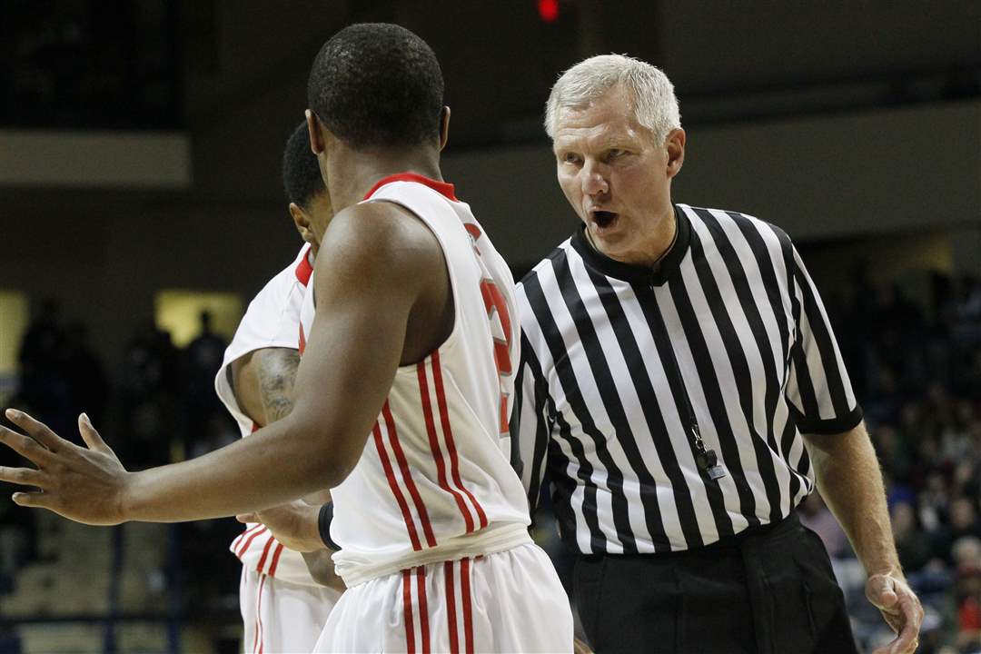 DivIboysDistricts13p-referee