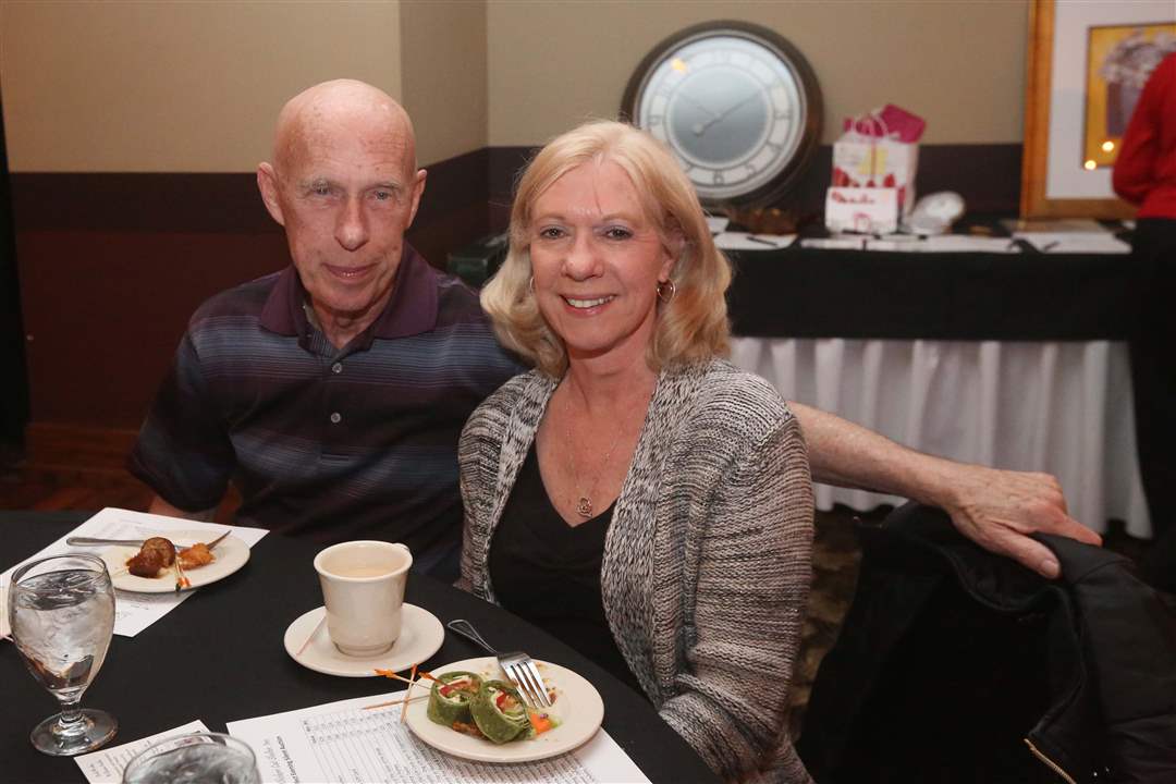 SOC-paws07p-Jim-and-Diane-Parritt