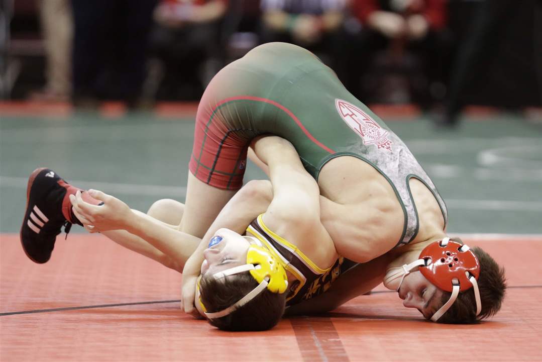 SPT-statewrestling-Josh-Venia