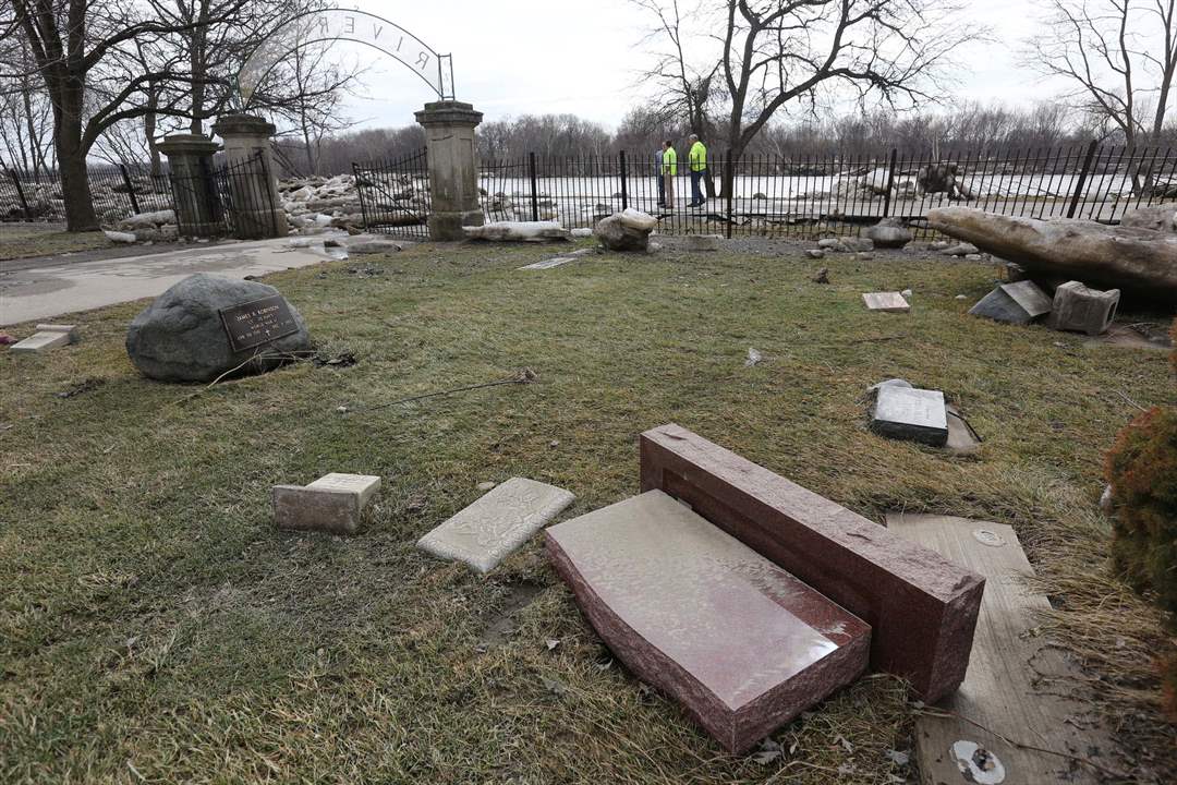 CTY-icedamage17p-Officials