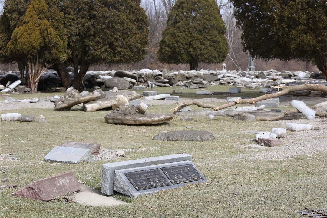 CTY-icedamage17p-stones