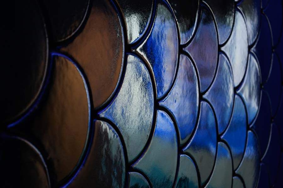 FEA-aquarium06p-fish-scale-wall