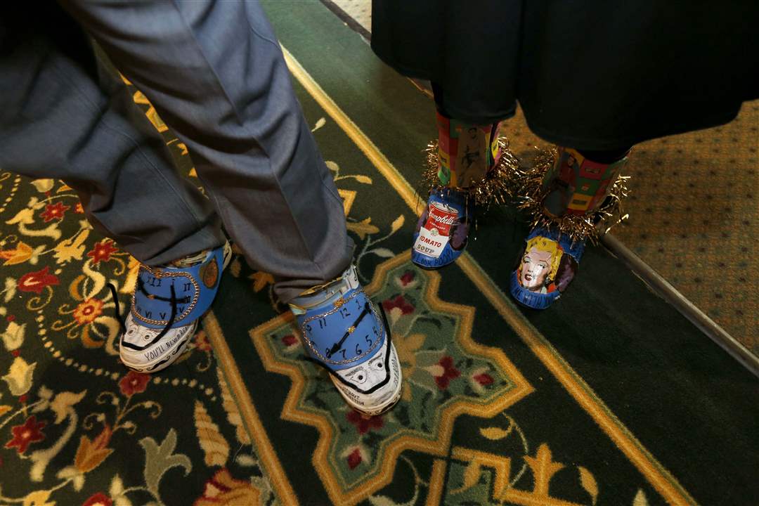 SOC-steppinout14p-Tony-Pinciotti