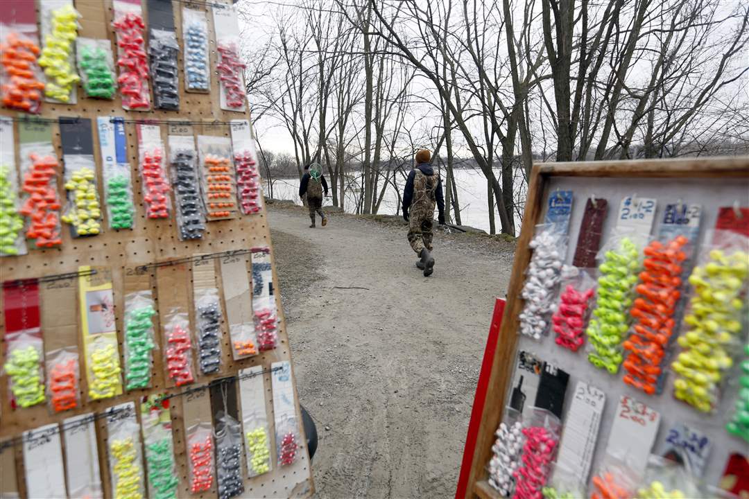 ROV-fishingJeff-Weiss-left-and-Mike-M