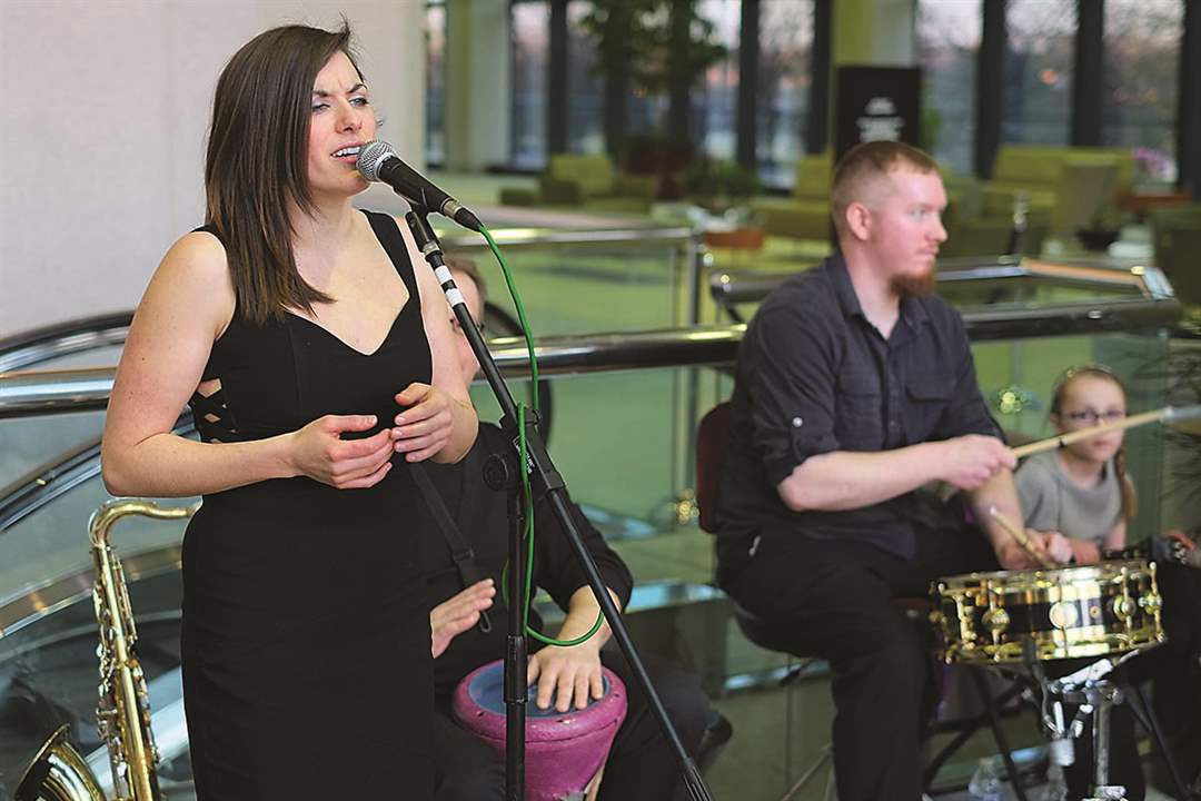 SOC-mix28p-Ruth-Nichols