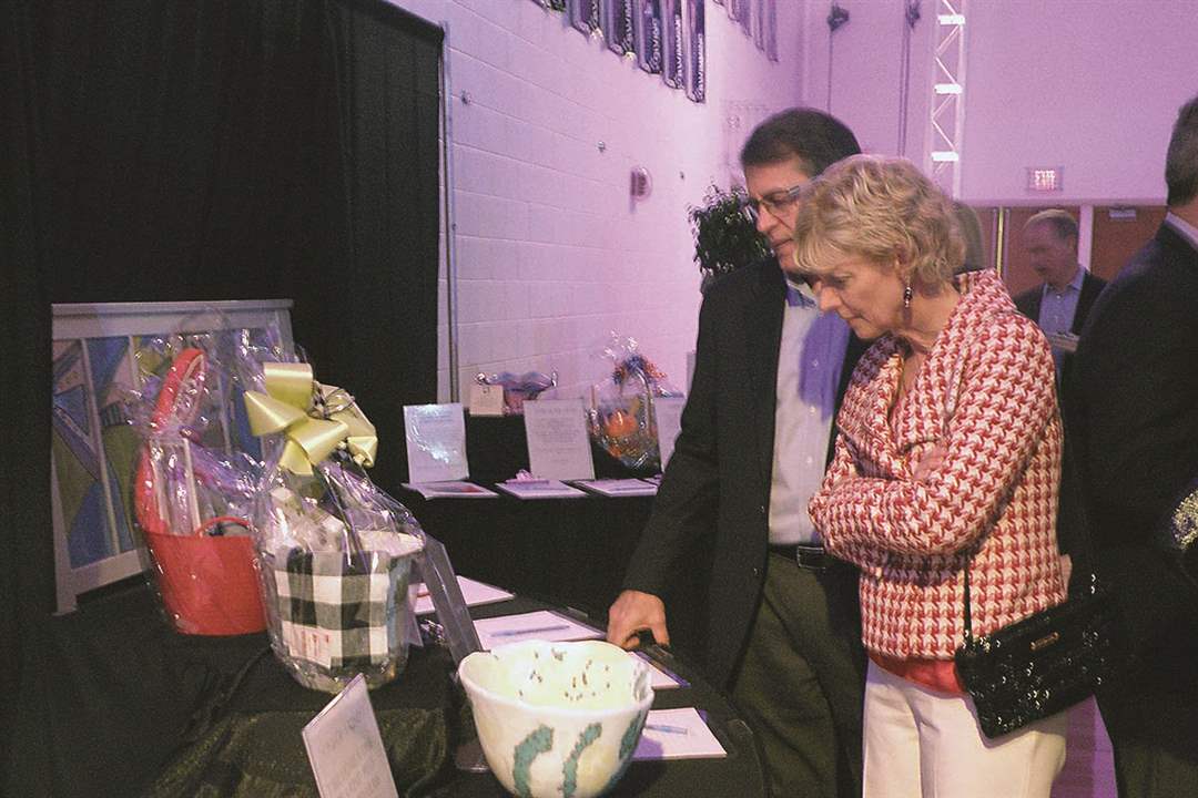 NDA-bowllookers2-Heart-Soul-Scholarship-Benefit