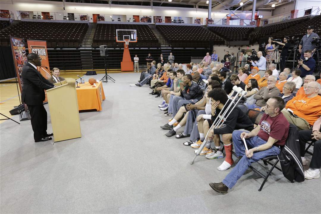 SPT-BGmen18p-supporters