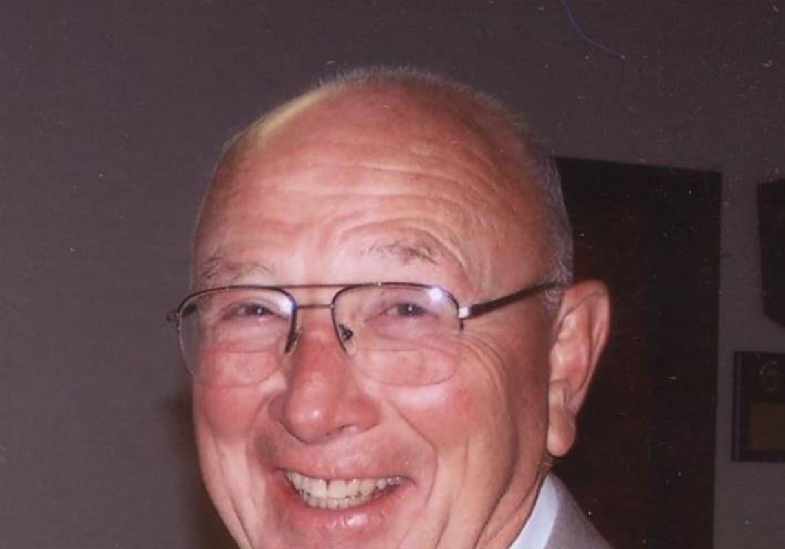 Harold Harvey: 1933-2015; Toledo fire lieutenant was in Navy