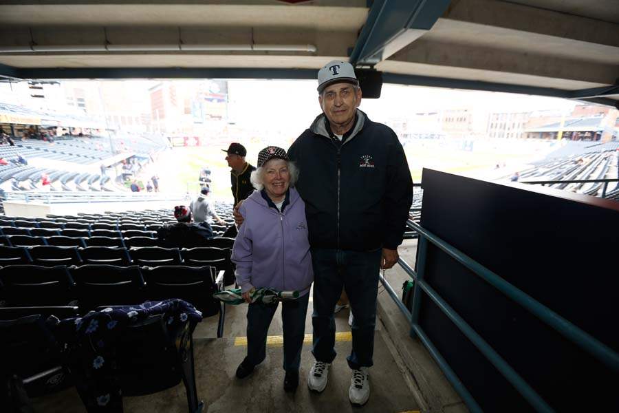 SOC-henssociety16p-Marilyn-and-Tom-Bensman