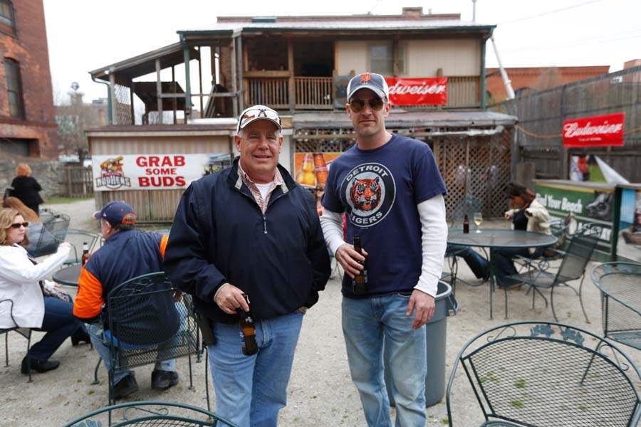 SOC-henssociety16p-john-and-josh-thomas