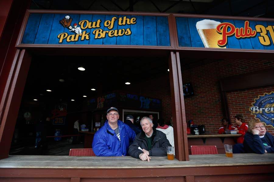 SOC-henssociety16p-steve-Kwiatkowski-and-christopher-bates