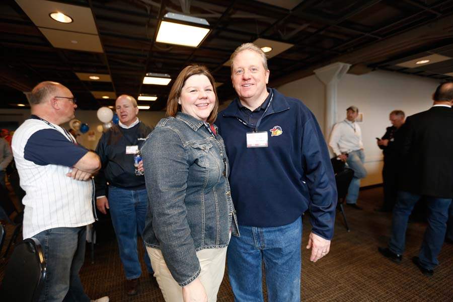 d2c088f1-5e7b-4b38-867c-2759175f4b63