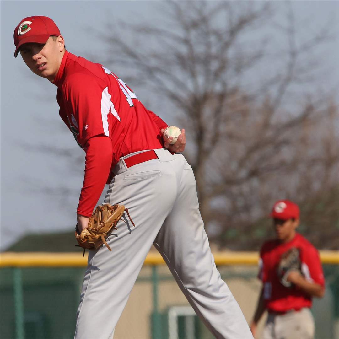 CCclayBase25p-pitcher